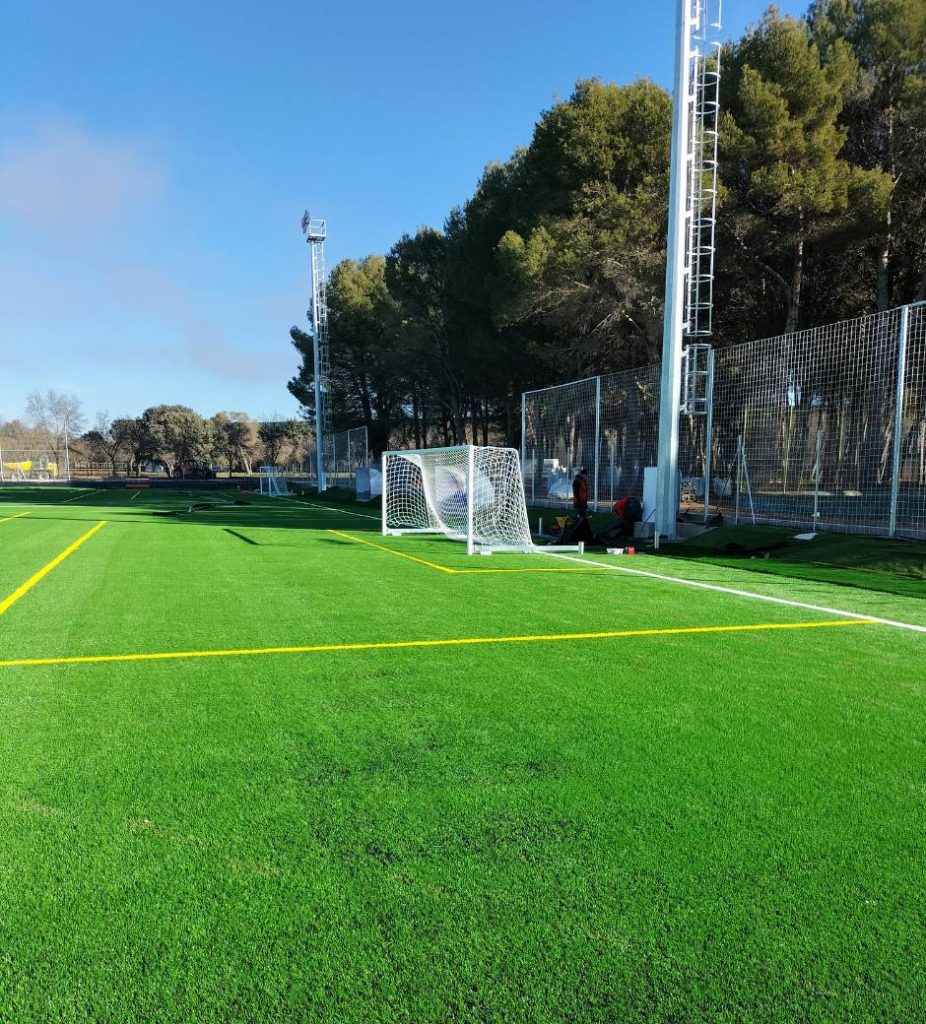 Campo de futbol Huesca Altoaragonesa de Ingeniería Civil